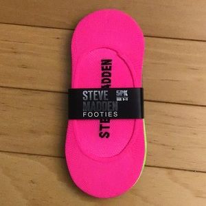 Steve Madden Footies